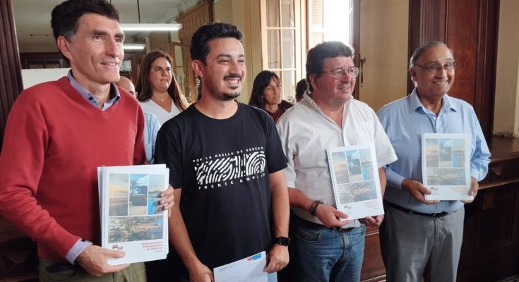Presentación del Plan de Gobierno Departamental 2025 – 2030 del Frente Amplio en la Corte Electoral de Salto