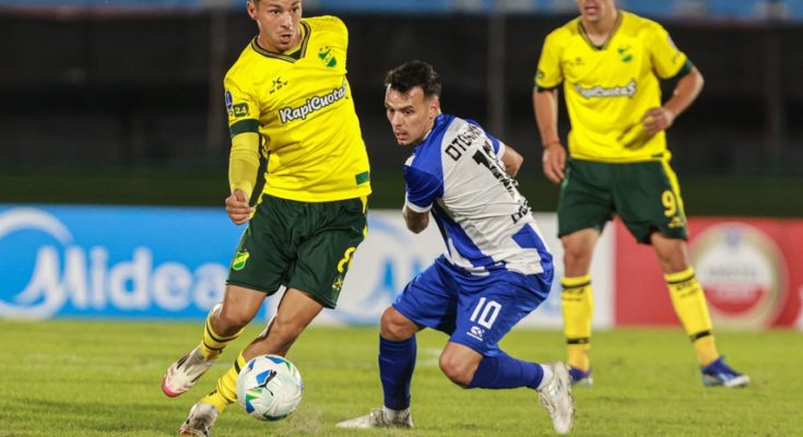 Sudamericana: Cerro Largo empató ante Defensa y Justicia sin goles en el Centenario