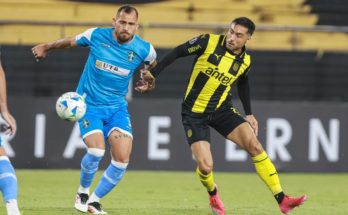 Libertadores: Peñarol venció a San Antonio Bulo Bulo 2-0 en el Campeón del Siglo