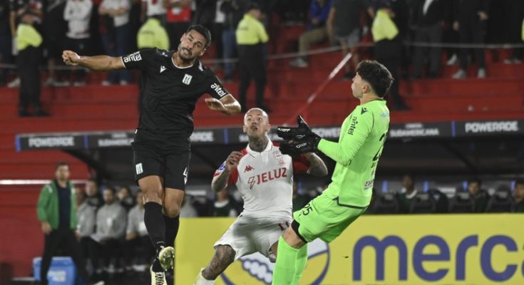 Sudamericana: Racing perdió 5-0 en su visita a Huracán de Parque Patricios y está último