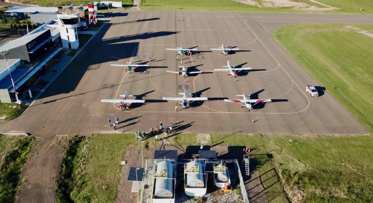 Escuela del Aire realizó gira aérea de los nuevos aeropuertos del interior