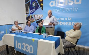 Blardoni presentó propuestas para mejorar calles y avenidas de Salto en conversatorio de la Lista 330