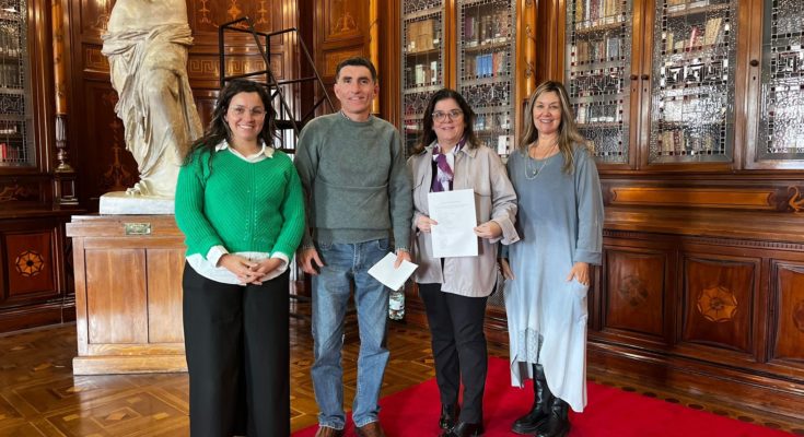 Álvaro Lima: En la Biblioteca del Poder Legislativo concretamos el retorno a Salto del programa cultural «Valija Viajera»