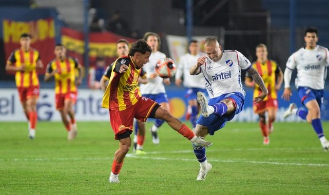 Intermedio: Nacional, sin jugar bien, venció 1-0 a Progreso en el Gran Parque Central