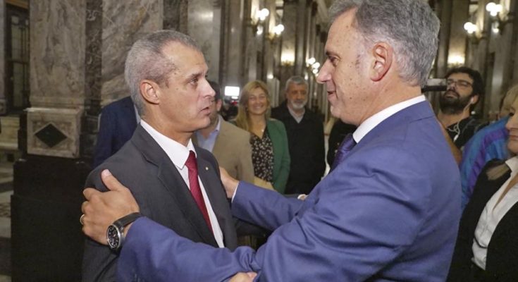 Presidente Orsi participó en presentación del libro “La sucesión presidencial”