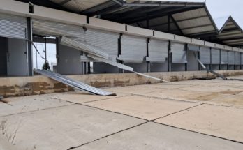 Tormenta dejó voladuras de techos en la ciudad y daños importantes en Termas del Arapey