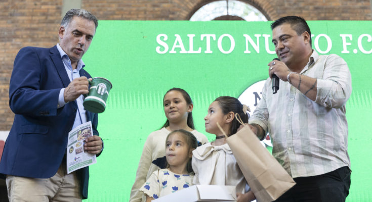 Orsi participó en entrega de predio de ANEP a club de Salto