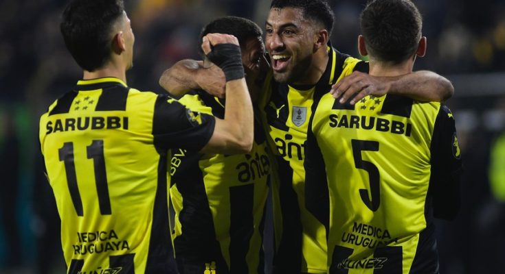 Intermedio: Peñarol no perdonó y venció 3-0 a un apático Defensor en el Campeón del Siglo