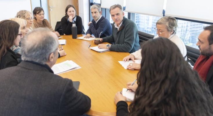 Presidente Orsi recibió a representantes de Federación Uruguaya de Magisterio