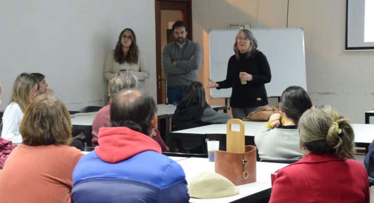 Reunión con vecinos en el marco del proyecto sobre el arroyo Sauzal