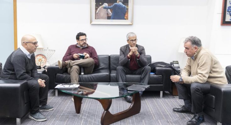 Presidente Yamandú Orsi recibió a delegación del PIT–CNT