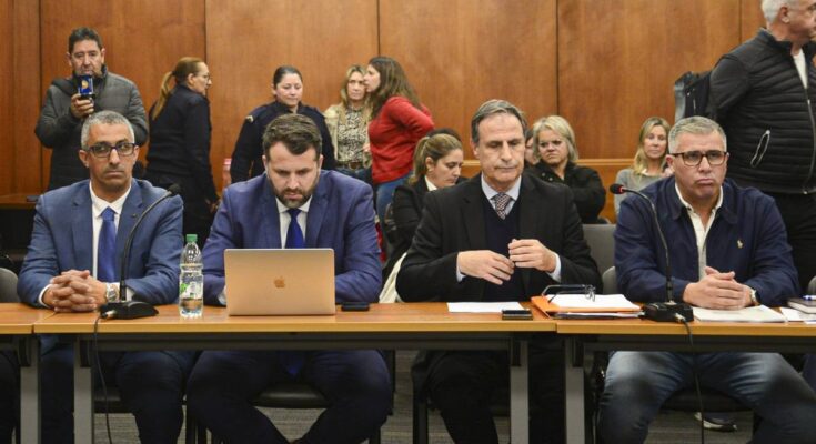 Dos expresidentes blancos de la Junta Departamental de Maldonado fueron formalizados por delitos de corrupción Dos expresidentes blancos de la Junta Departamental de Maldonado fueron formalizados por delitos de corrupción