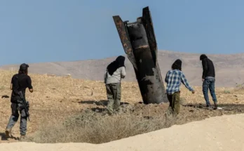 Irán lanza misiles contra Israel por primera vez desde el alto el fuego de abril y el ejército israelí responde con ataques contra territorio iraní