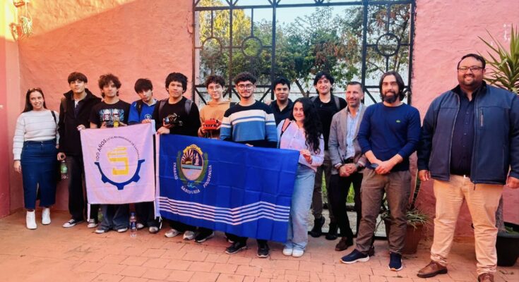 La Junta Departamental recibió a estudiantes salteños que viajarán a torneo de robótica en Montevideo