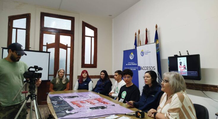 INMUJERES – MIDES en coordinación interinstitucional lanza la décima campaña “Noviazgos libres de violencia” en Salto INMUJERES – MIDES en coordinación interinstitucional lanza la décima campaña “Noviazgos libres de violencia” en Salto