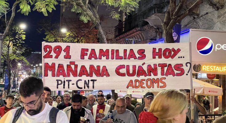 Masiva movilización de ADEOMS en defensa de los trabajadores municipales Masiva movilización de ADEOMS en defensa de los trabajadores municipales