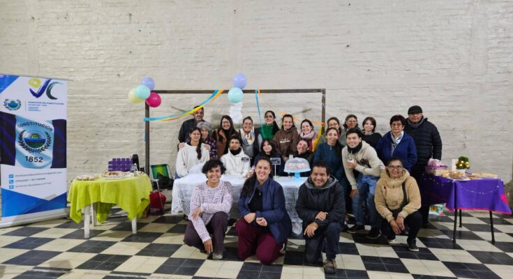 Villa Constitución vivió una nueva feria de emprendedores en el Club Náutico
