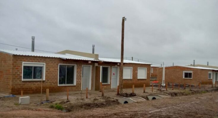 Andrés Lima: «Mevir entrega 34 soluciones habitacionales en Toscas de Caraguatá» Andrés Lima: «Mevir entrega 34 soluciones habitacionales en Toscas de Caraguatá»