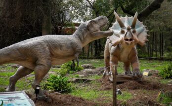 Dinoaventura extiende su horario durante las vacaciones de primavera