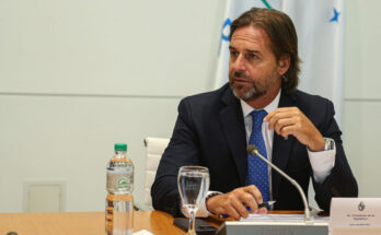 Lacalle Pou sufrió un accidente a caballo: el animal lo aplastó y lo pisó