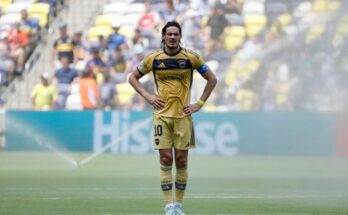 Cavani fue elogiado por el entrenador de Boca pese a no jugar: “Fue muy importante”