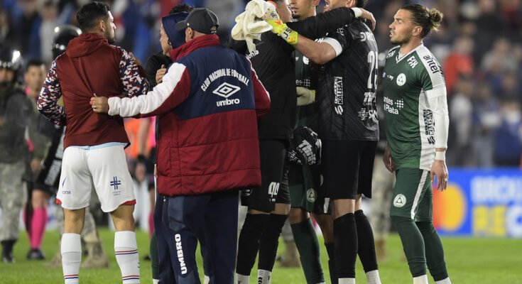 Copa AUF Uruguay: Plaza Colonia dio el golpe, derrotó 2-1 a Nacional en el GPC y lo eliminó Copa AUF Uruguay: Plaza Colonia dio el golpe, derrotó 2-1 a Nacional en el GPC y lo eliminó