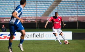 Nacional empató 0-0 con Juventud en el Centenario y está a cinco de Peñarol en el Clausura