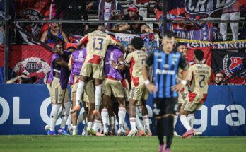 Libertadores: DIM derrotó 2-1 a Liverpool en el Viera con gol de Hayen Palacios en la hora