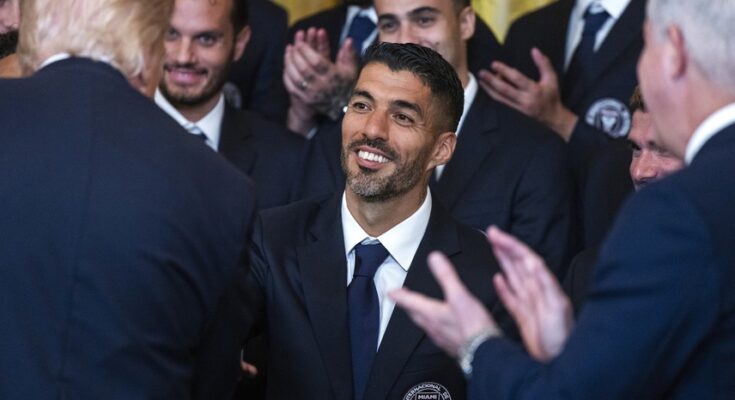 Donald Trump elogió al salteño Luis Suárez al recibir a Inter Miami en la Casa Blanca