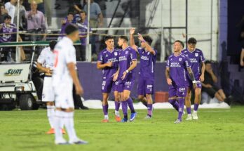 Apertura: Defensor derrotó 2-1 a un desnorteado Nacional de atrás en el Franzini