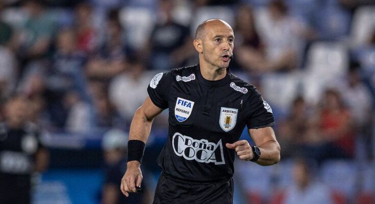 Intermedio: Javier Burgos estará en Danubio-Nacional y Ostojich pitará Racing-Peñarol Intermedio: Javier Burgos estará en Danubio-Nacional y Ostojich pitará Racing-Peñarol