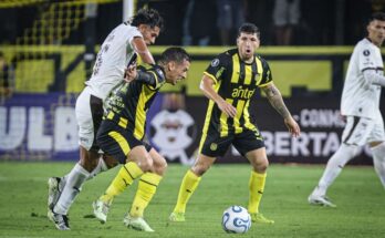 Libertadores: Peñarol, carente de ideas, cayó 2-1 con Platense en el Campeón del Siglo