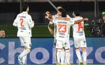Apertura: Nacional le ganó a Liverpool 3-1 en el Centenario y trepó al quinto puesto