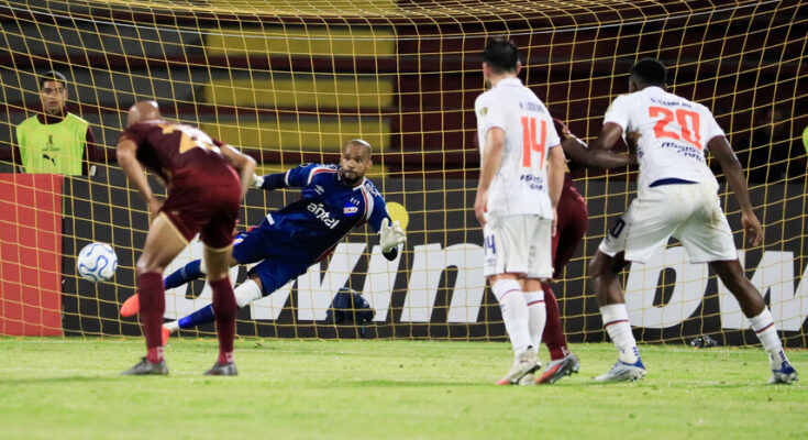 Libertadores: Nacional dejó muchas dudas y fue goleado 3-0 por Deportes Tolima en Colombia