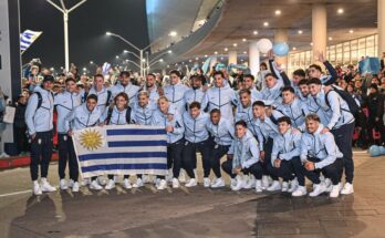 “No pensé que viniera tanta gente”: Uruguay viajó al Mundial y lo despidió una multitud