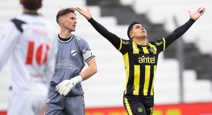 Clausura: Peñarol le hizo precio y venció 4-0 a Danubio en Jardines para liderar la Anual Clausura: Peñarol le hizo precio y venció 4-0 a Danubio en Jardines para liderar la Anual