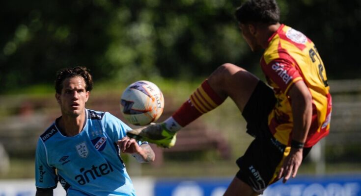 Copa AUF Uruguay: Nacional venció 1-0 a Progreso en el Saroldi y clasificó como primero Copa AUF Uruguay: Nacional venció 1-0 a Progreso en el Saroldi y clasificó como primero