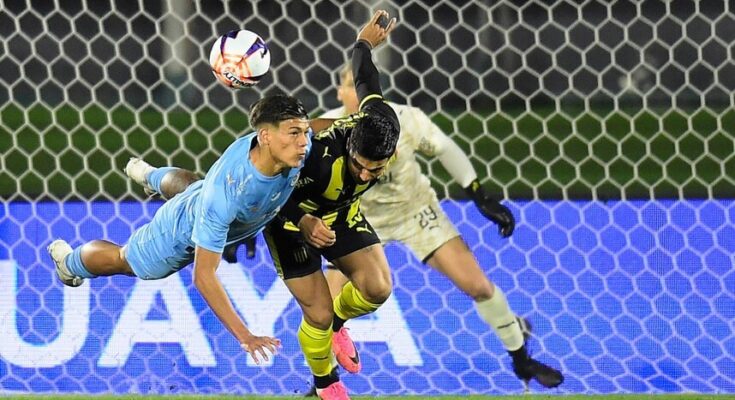 Clausura: Peñarol resistió ante City Torque e igualó 1-1 en el Estadio Centenario Clausura: Peñarol resistió ante City Torque e igualó 1-1 en el Estadio Centenario
