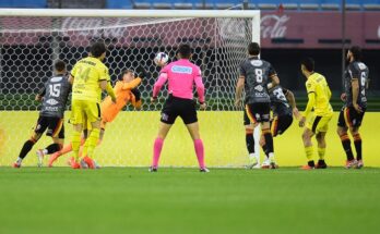 Clausura: Peñarol empató 1-1 y rescató un punto agónico ante Progreso en el Centenario