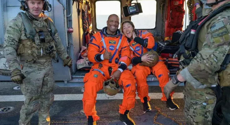 «Felices y sanos»: la tripulación de Artemis II regresa a la Tierra tras completar su histórica misión a la Luna