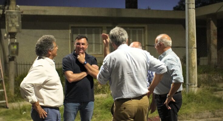 Carlos Albisu anunció avances en un proyecto de iluminación que transformará la ciudad Carlos Albisu anunció avances en un proyecto de iluminación que transformará la ciudad