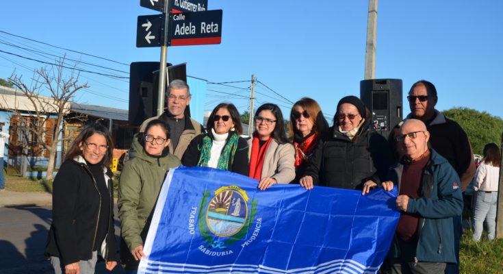 Homenaje a Adela Reta en el Barrio Víctor Lima de Salto