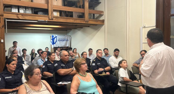 Juventud realizó taller sobre ciberdelitos y prevención digital