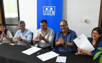 Firma de convenio tripartito entre OSE, Gobierno de Salto y vecinos del barrio Los Portales