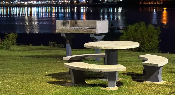 Nueva zona de parrilleros en Costanera Sur y mejoras en espacios públicos de Salto