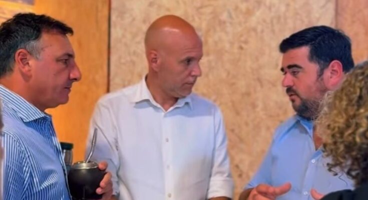 Carlos Albisu participó de la 8.ª Sesión Plenaria del Congreso de Intendentes realizada en Colonia Carlos Albisu participó de la 8.ª Sesión Plenaria del Congreso de Intendentes realizada en Colonia