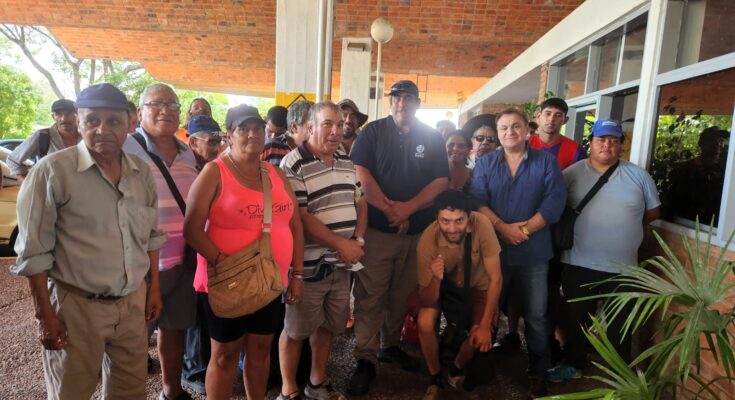 Albisu dispuso la entrega de canastas a cuidacoches ante la suspensión del estacionamiento tarifado