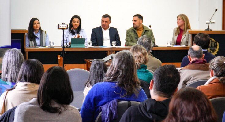 Albisu participó en la apertura del Taller Binacional sobre Adaptación al Cambio Climático en el río Uruguay Albisu participó en la apertura del Taller Binacional sobre Adaptación al Cambio Climático en el río Uruguay