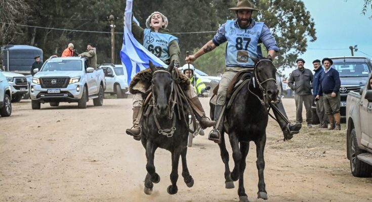 Flor de Tuna» llevó a Salto a lo más alto en la Marcha Funcional de Criollos FICCC Flor de Tuna» llevó a Salto a lo más alto en la Marcha Funcional de Criollos FICCC