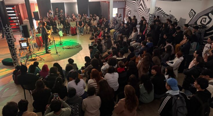 Charles Prates compartió un concierto didáctico en Espacio Piñeyro y se prepara para presentar su nuevo disco Palma